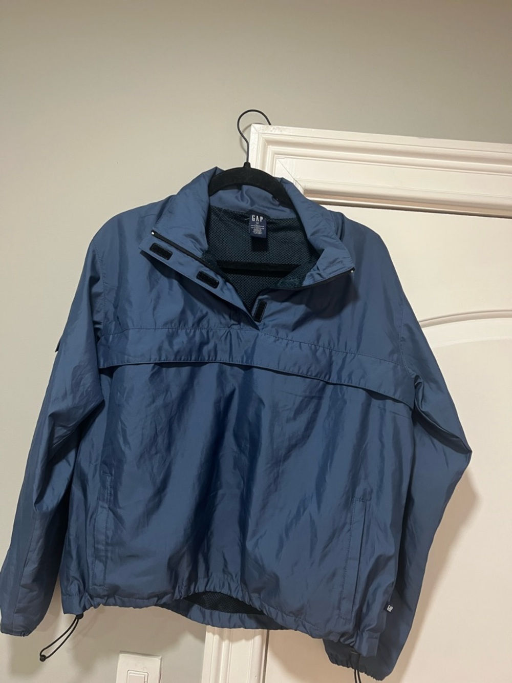 GAP Women’s Blue Pullover Windbreaker